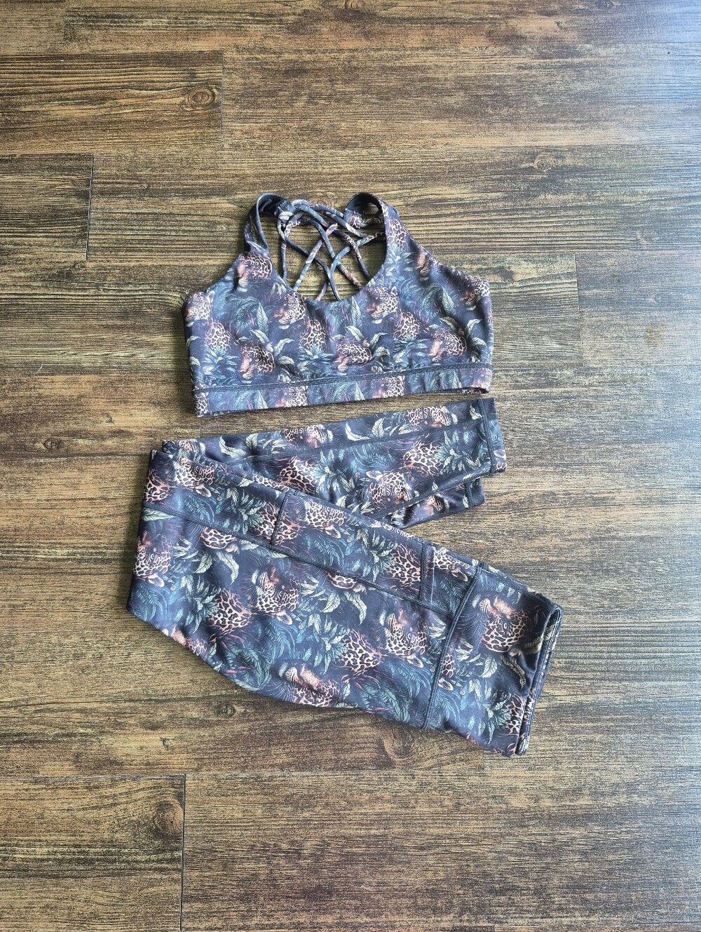 Constantly Varied Gear Leggings And Bra Set Predator Size Medium Large